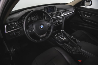 BMW 3 серия 320i AT (184 л. с.)