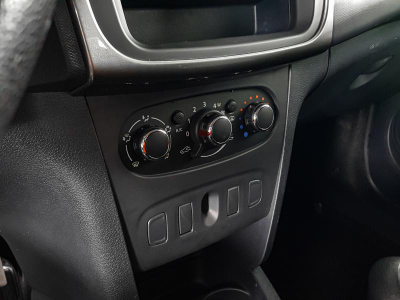 Renault Новый Logan 1.6 MT (82 л.с.)