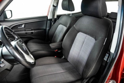Kia Venga 1.6 AT (125 л. с.)