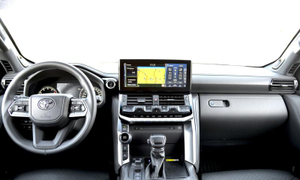 Toyota Land Cruiser 300 3.5 AT 4WD (415 л.с.) Премиум Автомобили с пробегом Шымкент  