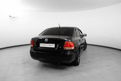 Volkswagen Polo 1.6 MT (105 л. с.)