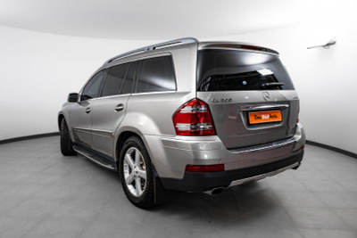 Mercedes-Benz GL-класс 500 5.5 AT (388 л.с.) 4WD