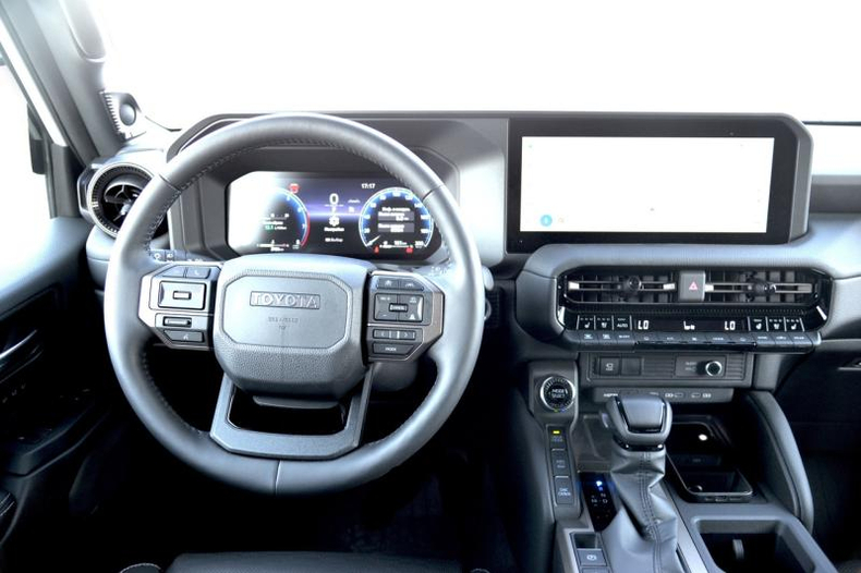 Toyota Land Cruiser Prado 2.7 AT 4WD (163 л.с.) Комфорт+ 7 мест Автомобили с пробегом Шымкент  