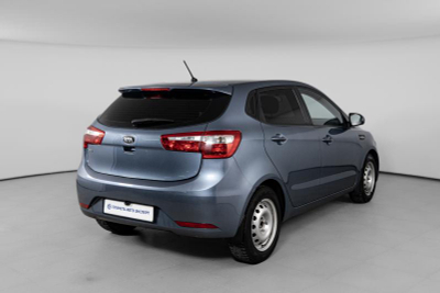 Kia Rio 1.4 MT (107 л. с.)