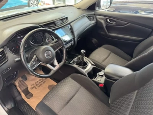 Nissan X-Trail 1.6d MT FWD (130 л.с.) SE Yandex Авто Люкс KIA Севастополь