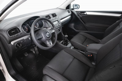 Volkswagen Golf 1.6 MT (102 л. с.)