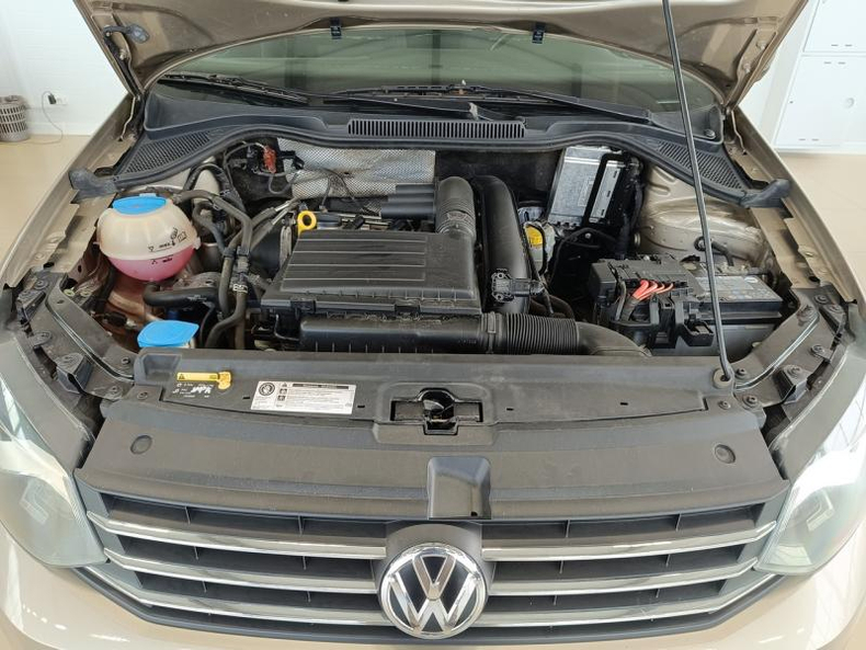 Volkswagen Polo 1.4 MT FWD (125 л.с.) TSI Highline Твоё авто (Киров)