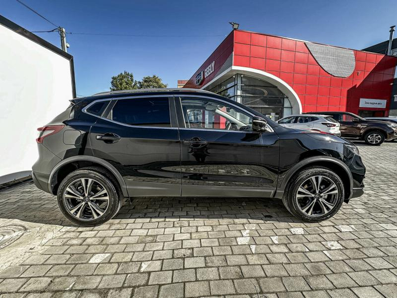 Nissan Qashqai 2.0 CVT (144 л. с.) LE + Авто Люкс г. Севастополь