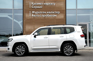 Toyota Land Cruiser 300 3.5 AT 4WD (415 л.с.) Премиум Автомобили с пробегом Шымкент  