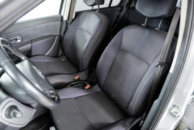 Renault Clio 1.6 AT (111 л. с.)