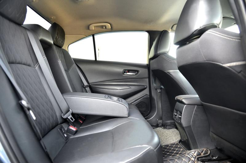 Toyota Corolla 1.6 CVT FWD (122 л.с.) Престиж Автомобили с пробегом Шымкент  