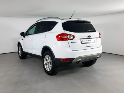 Ford Kuga 2.0d AT (140 л.с.) 4WD