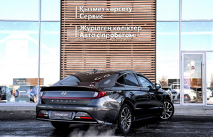 Hyundai Sonata 2.5 6AT FWD (180 л.с.) MPI High-Tech Автомобили с пробегом Шымкент  