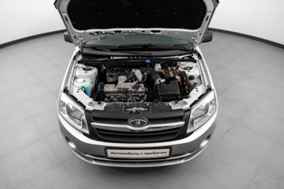 LADA Granta седан 1.6 MT 8кл (87 л. с.)