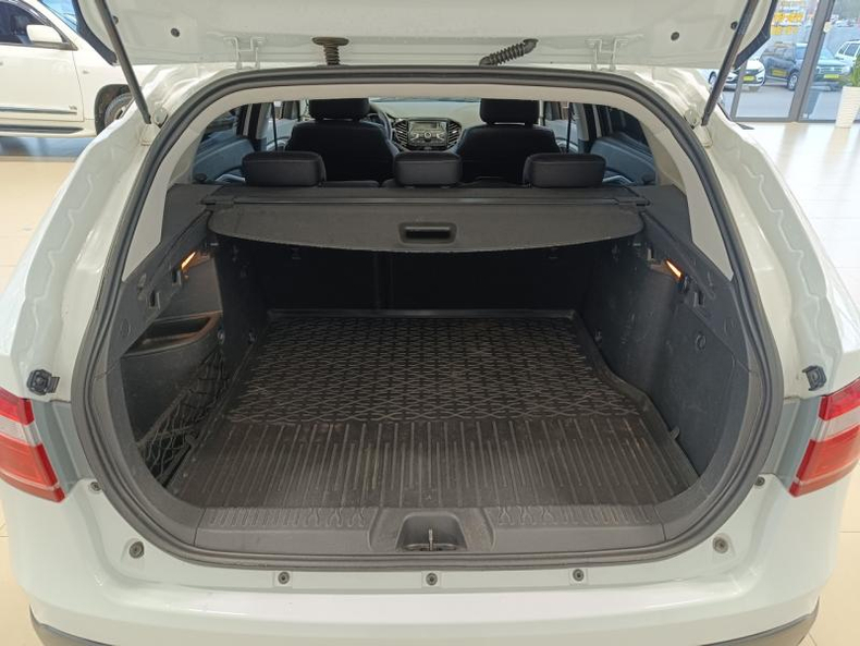 LADA (ВАЗ) Новая Vesta SW Cross 1.6 MT (106 л.с.) Comfort Plus + P1.1 Твоё авто (Киров)