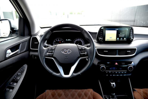 Hyundai Tucson 2.0 AT (150 л.с.) High-Tech Автомобили с пробегом Шымкент  