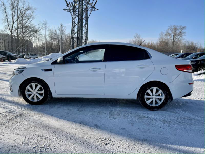 Kia Rio 1.6 MT (123 л. с.)