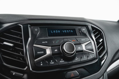 LADA Vesta 1.6 MT (106 л. с.)