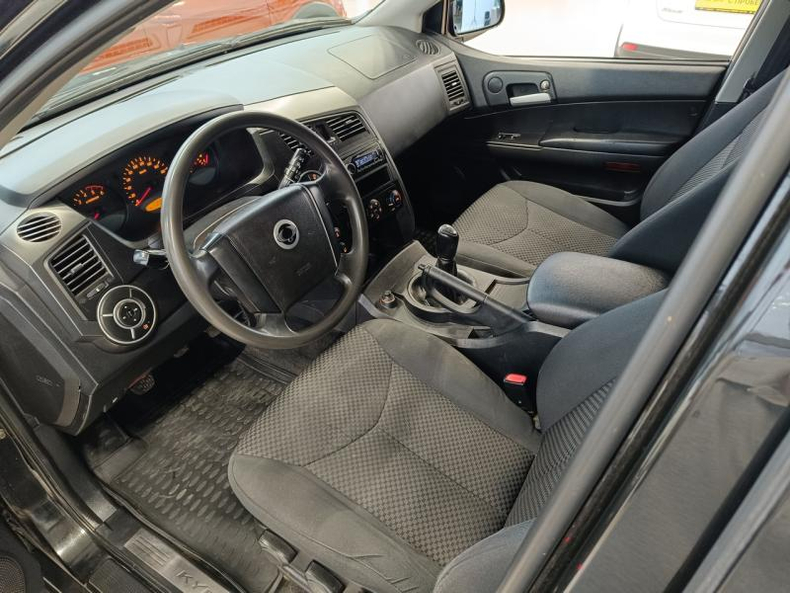 SsangYong 2.0d MT 4WD (141 л.с.) Xdi Elegance Твоё авто (Киров)