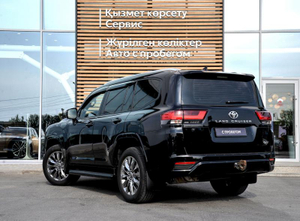 Toyota Land Cruiser 300 4.0 AT 4WD (275 л.с.) Люкс Автомобили с пробегом Шымкент  
