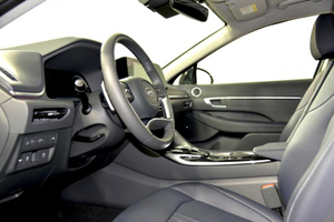 Hyundai Sonata 2.5 6AT FWD (180 л.с.) MPI Prestige Автомобили с пробегом Шымкент  