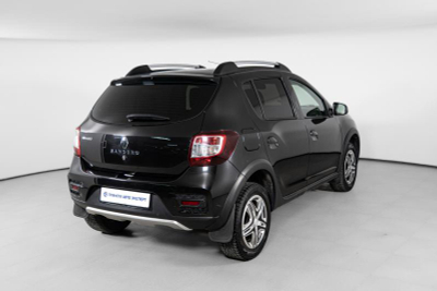 Renault Sandero Stepway 1.6 MT (113 л. с.)