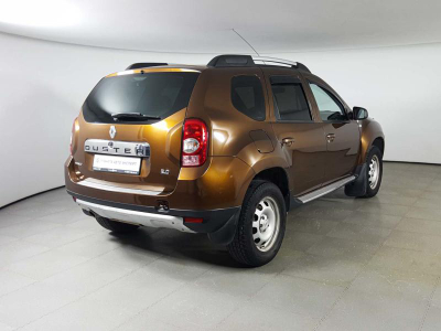 Renault Duster 2.0 MT 4x4 (135 л. с.)