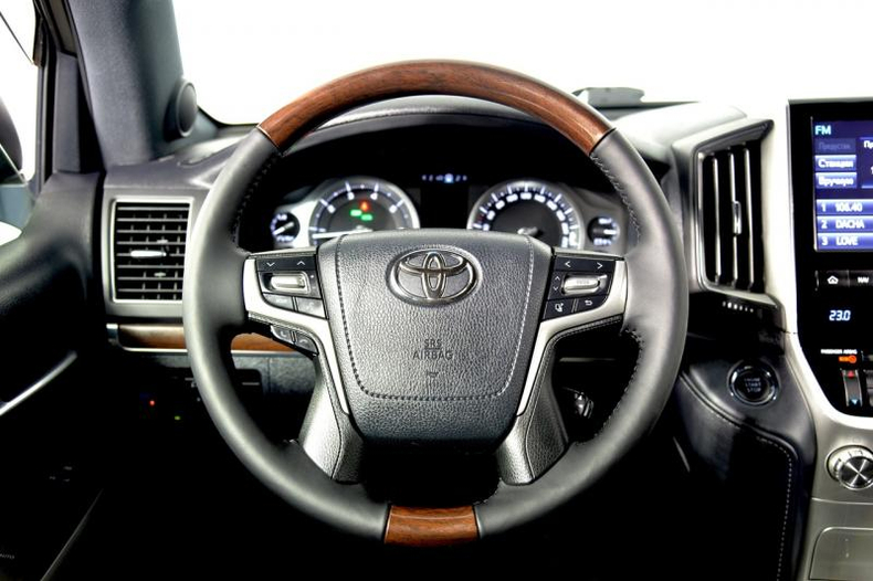 Toyota 4.6 AT (309 л. с.) Excalibur NH Автомобили с пробегом Шымкент  