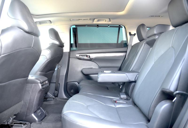 Toyota Highlander NEW 2.4 AT 4WD (249 л.с.) Люкс Safety Автомобили с пробегом Шымкент  
