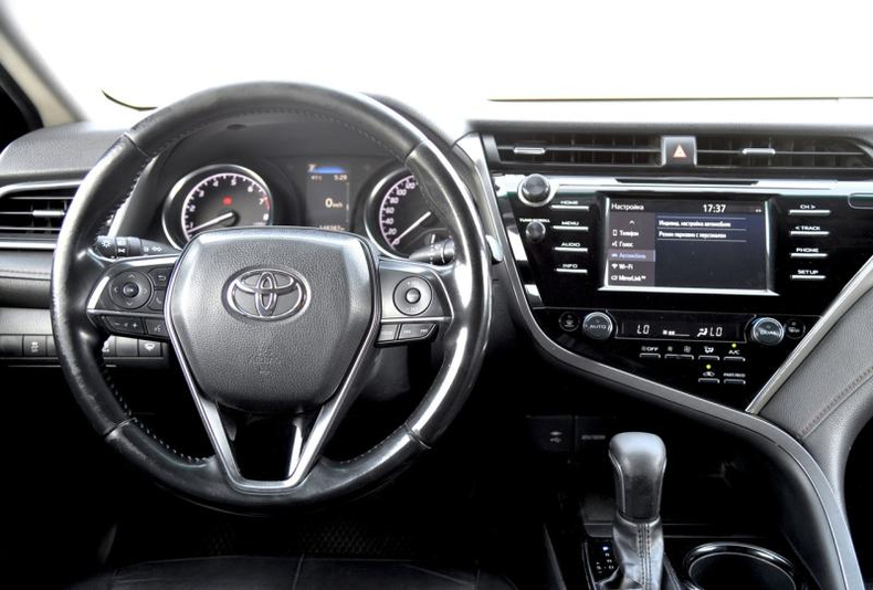Toyota Camry 2.0 CVT FWD (150 л.с.) Классик Автомобили с пробегом Шымкент  