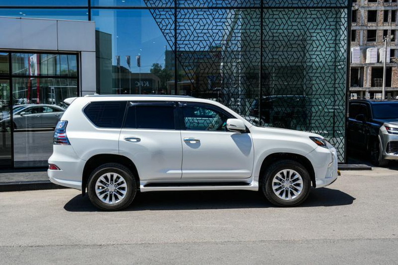 Lexus GX 460 AT AWD (7 мест) (296 л. с.) Premium 13 Лексус Бишкек Бишкек