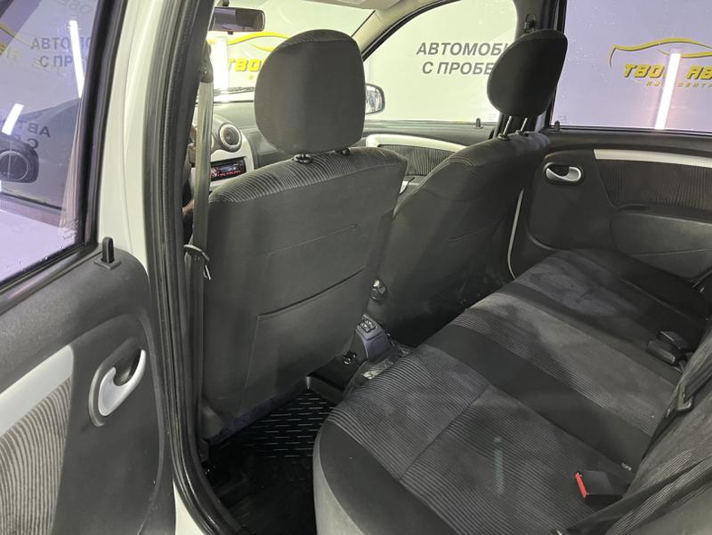 Renault 1.6 MT (102 л. с.) Prestige Твоё авто (Йошкар-Ола)