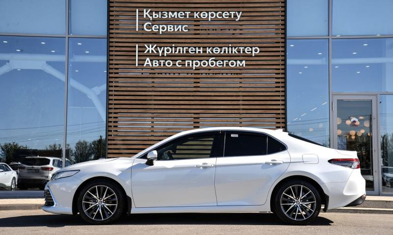 Toyota Camry 2.5 AT (206 л.с.) Люкс K5 Автомобили с пробегом Шымкент  