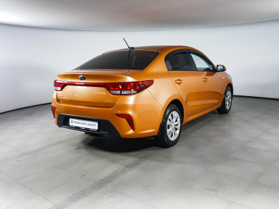 Kia Rio 1.6 AT (123 л. с.)