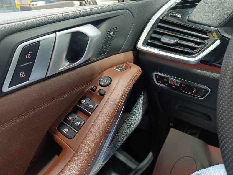 BMW Новый X5 3.0d AT 4WD (265 л.с.) 30d xDrive40i M Sport Твоё авто (Киров) Киров