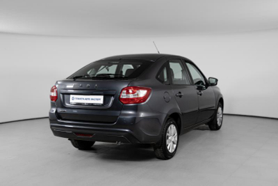 LADA Новая Granta хетчбэк 1.6 MT 8кл (87 л. с.)