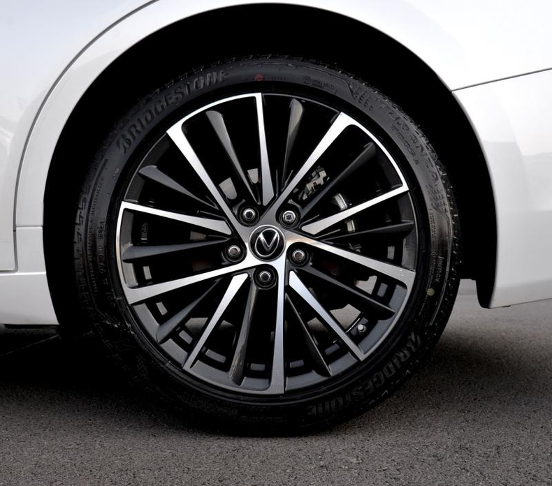 Lexus ES 250 AT (200 л.с.) Progressive Автомобили с пробегом Шымкент  