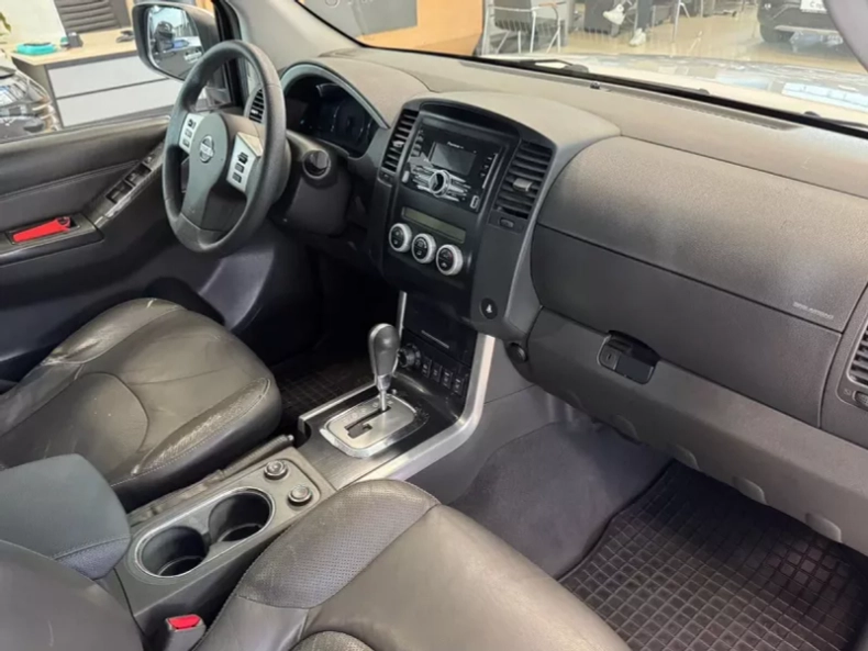 Nissan 2.5d AT (190 л.с.) 4WD Авто Люкс KIA Севастополь