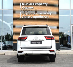 Toyota Land Cruiser 300 3.5 AT 4WD (415 л.с.) Премиум Автомобили с пробегом Шымкент  