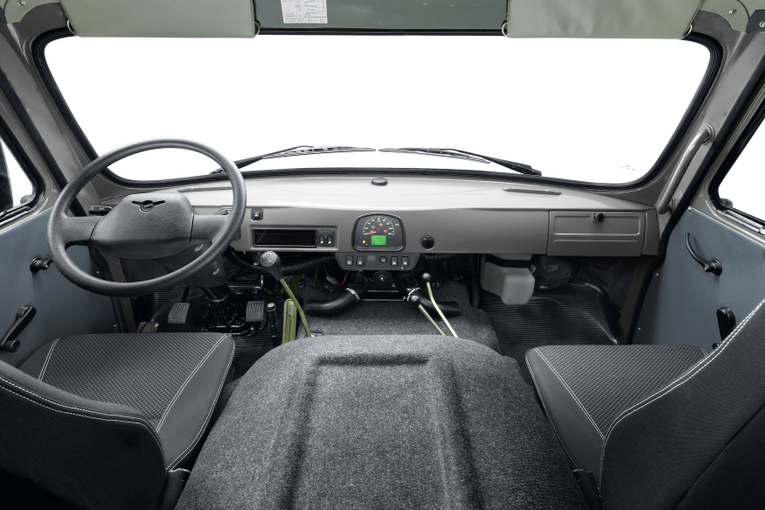 УАЗ Санитарный фургон 2.7 Бензин 5МКП 4х4, ЕВРО-5 Стандарт с ABS Автоимпорт Тула