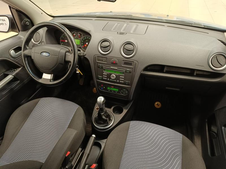 Ford 1.4 MT FWD (80 л.с.) Твоё авто (Киров)
