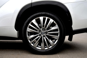 Toyota Highlander NEW 2.4 AT 4WD (249 л.с.) Люкс Safety Автомобили с пробегом Шымкент  
