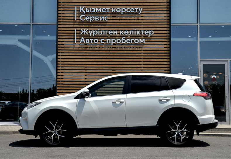 Toyota 2.0 CVT 4WD (151 л.с.) Престиж Автомобили с пробегом Шымкент  