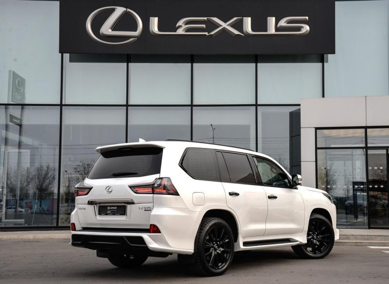 Lexus LX 5.7 AT 4WD (383 л.с.) 570 Black Vision II 5 м QB Автомобили с пробегом Шымкент  
