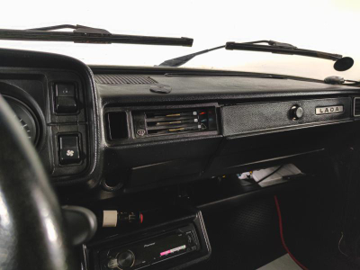 LADA 2105 1.6 MT (75 л. с.)