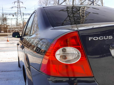 Ford Focus 1.6 MT (100 л. с.)