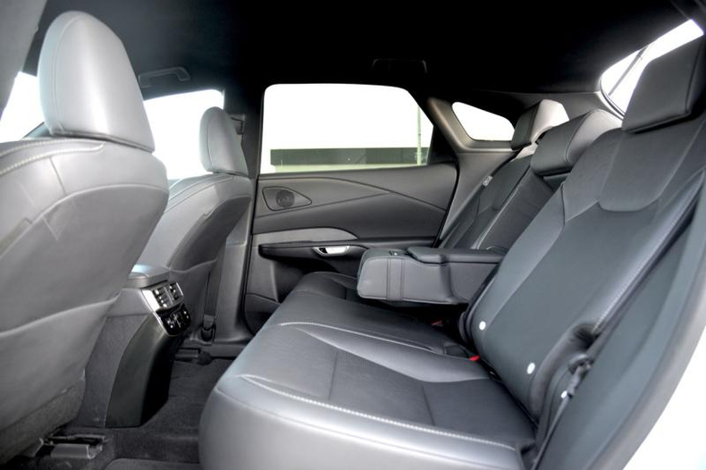 Lexus 2.4 8AT AWD (245 л.с.) Executive Автомобили с пробегом Шымкент  