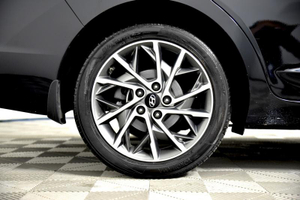 Hyundai Elantra 2.0 AT FWD (150 л.с.) Elegance + Пакет "High-Tech" (+Style) Автомобили с пробегом Шымкент  