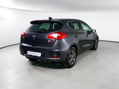 Kia ceed 1.6 AT (130 л. с.)