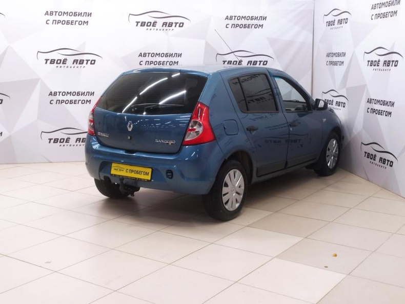 Renault 1.6 MT (84 л. с.) Твоё авто (Киров)
